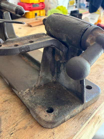 Hendee Flywheel Truing Stand