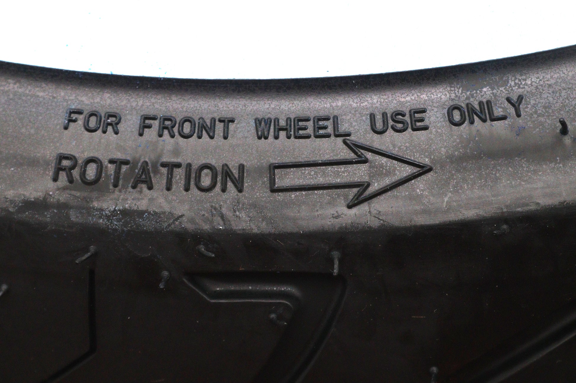 Front Dunlop American Elite II MH90 x 16 Wide Whitewall Tire