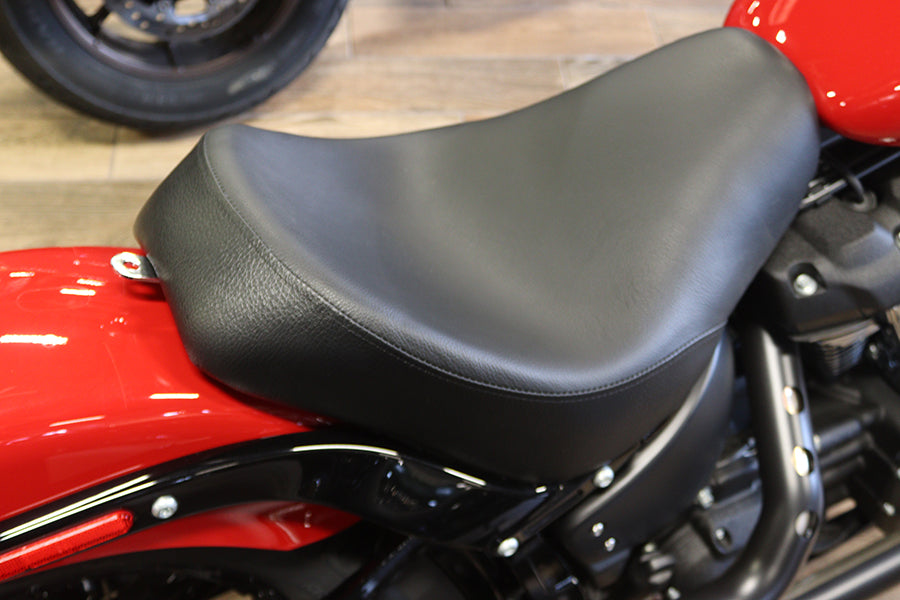 Wyatt Gatling Butt Bucket" Solo Seat Black Naugahyde