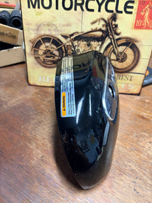 Harley Davidson 107 Milwaukee Eight Air Cleaner Assembly OEM 29000116 Used