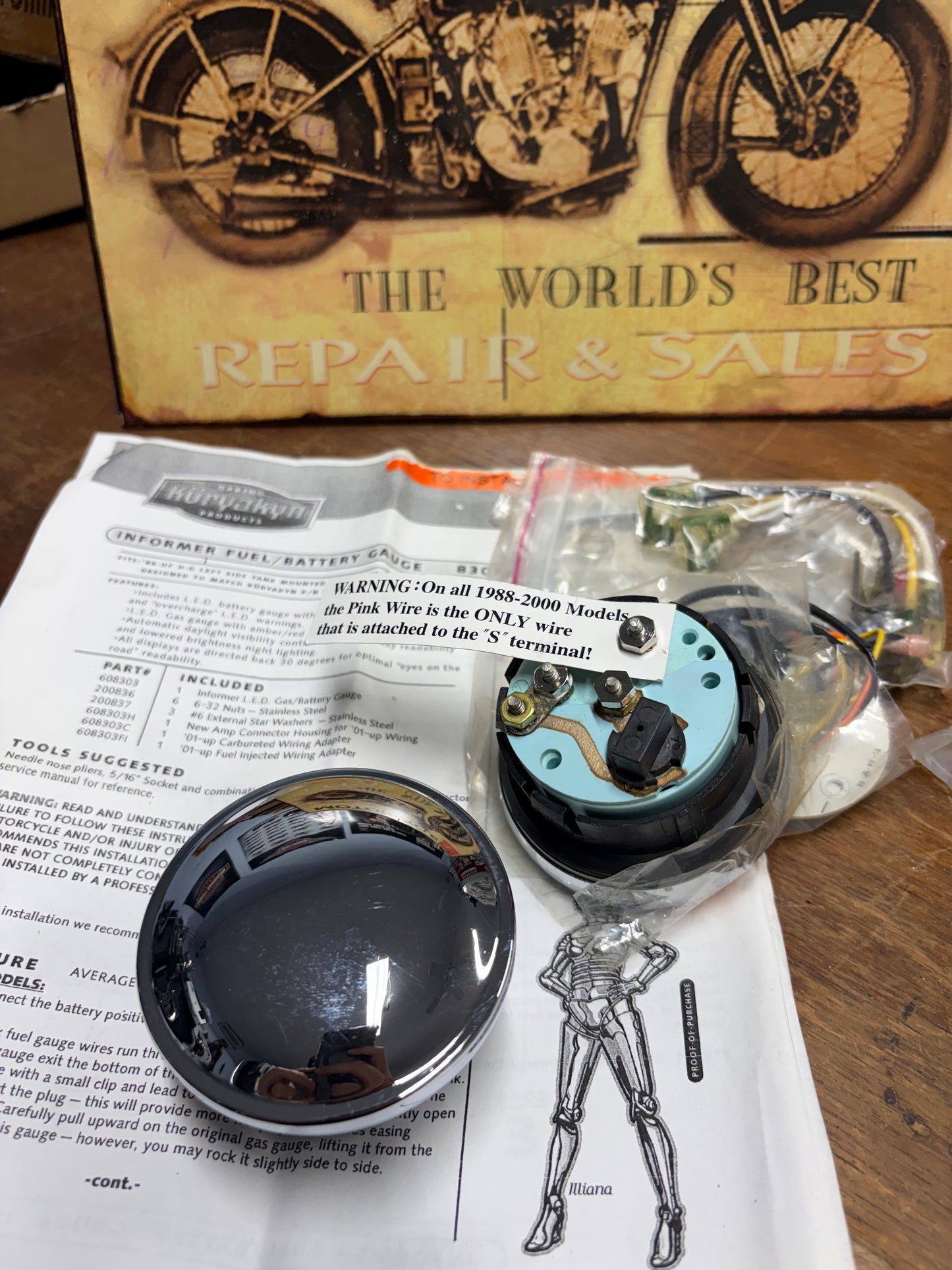 Kuryakyn 8303 Flush Mount LED Gas Cap & Fuel Gauge Harley