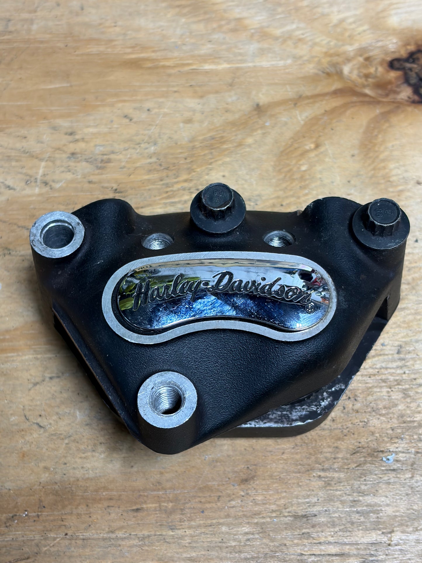 Harley OEM Front Left Brake Caliper 44046-00D 2000-07 Big Twin XL