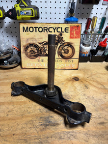 Harley 39mm Narrow-Glide Lower Triple Tree CF4301 - Sportster