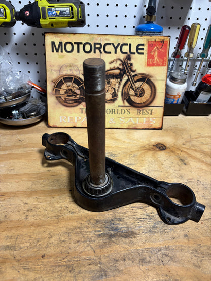 Harley 39mm Narrow-Glide Lower Triple Tree CF4301 - Sportster