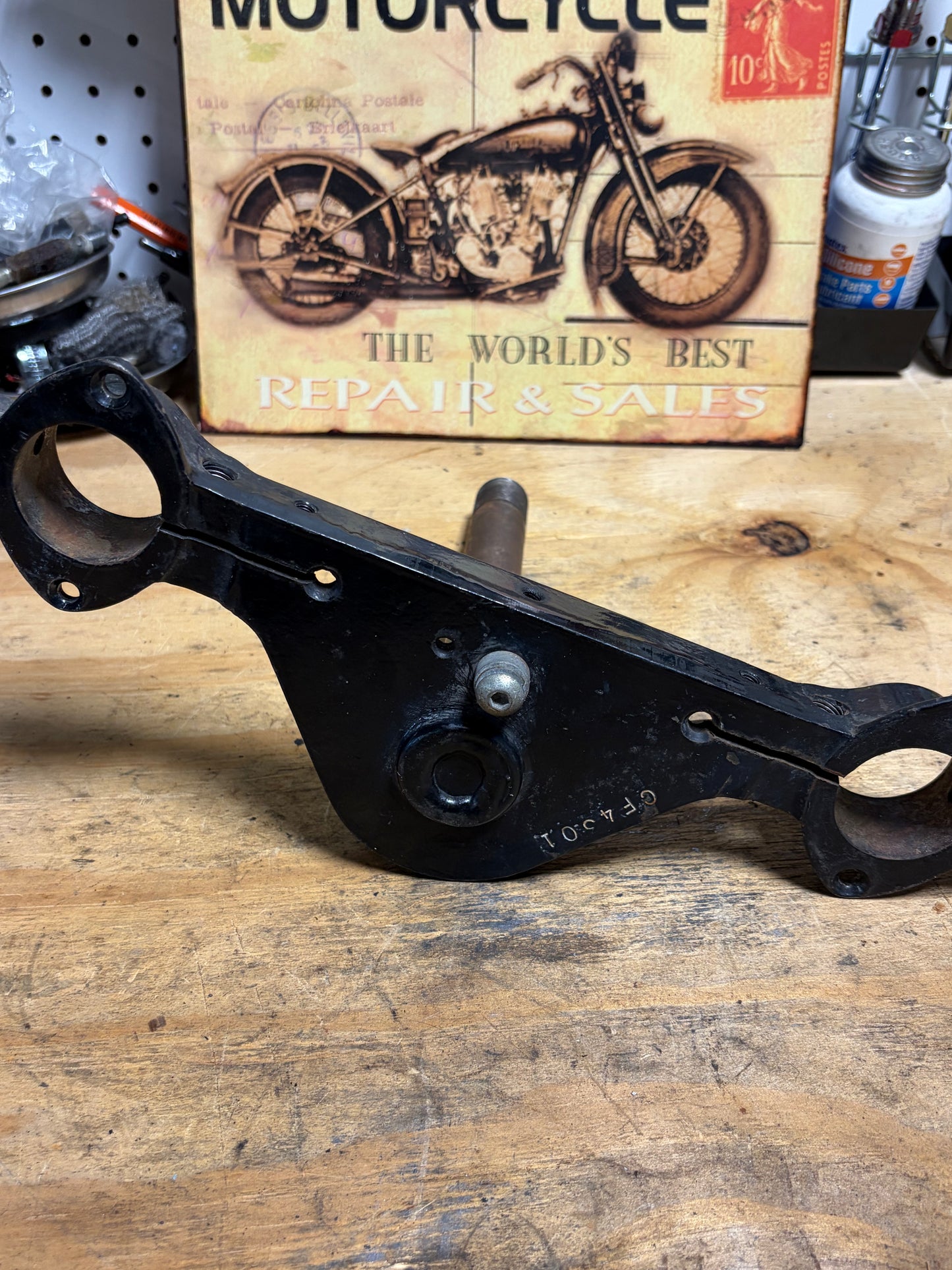 Harley 39mm Narrow-Glide Lower Triple Tree CF4301 - Sportster