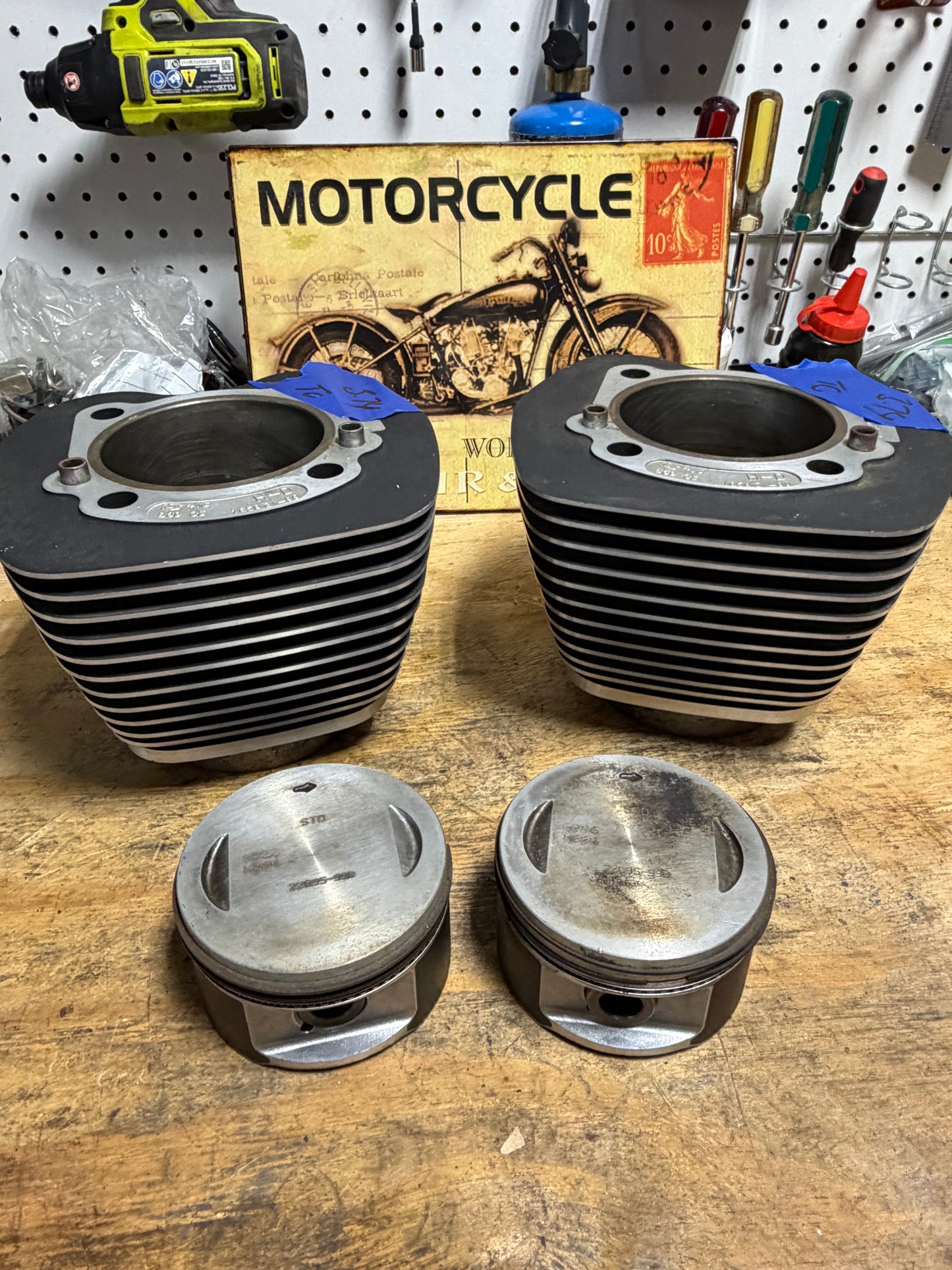 Harley OEM Twin Cam Cylinders Pistons Set 16593-99 3.75