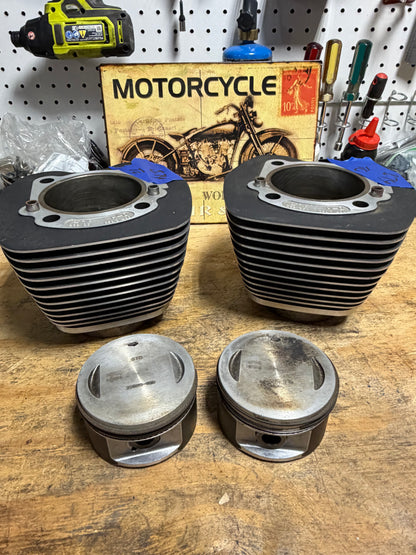 Harley OEM Twin Cam Cylinders Pistons Set 16593-99 3.75