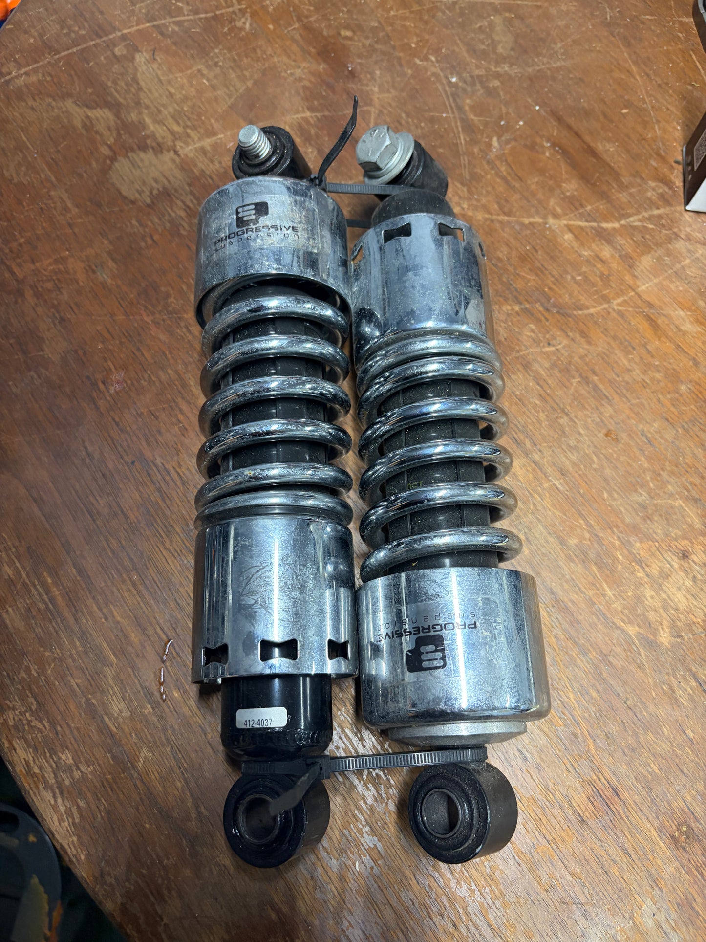 Progressive 412 Rear Shocks 11in Harley Dyna 1991-2017 412-4037 Used