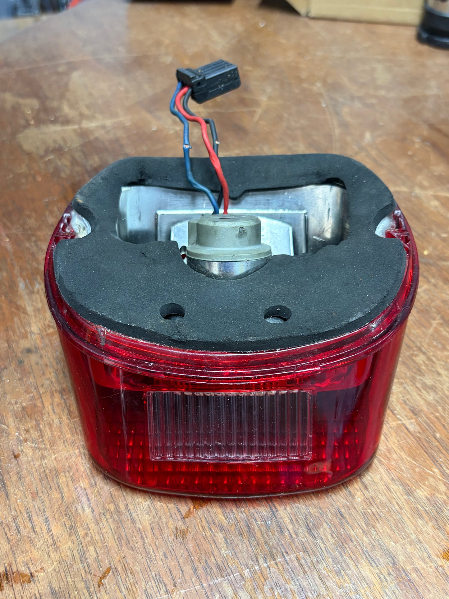 Harley Style Rear Tail Light ST-6172 Used No Cracks Plug Included