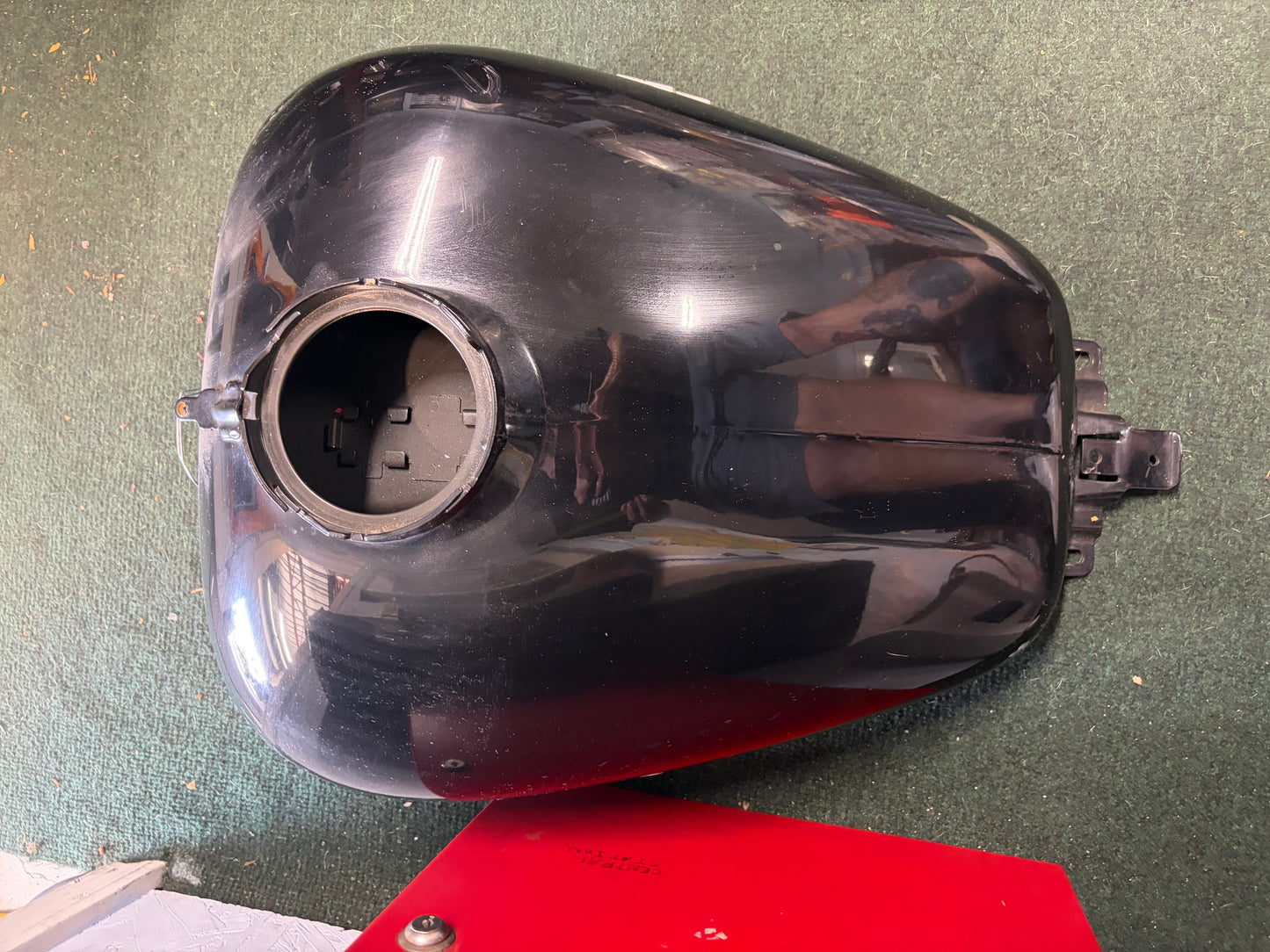 Harley Touring EFI Vivid Black Gas Fuel Tank OEM Used No Dents