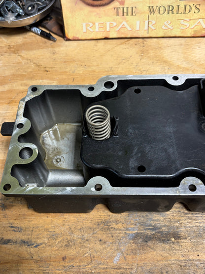 Harley OEM Touring Oil Pan Baffle 62711-99 62830-99 1999-2006 Used