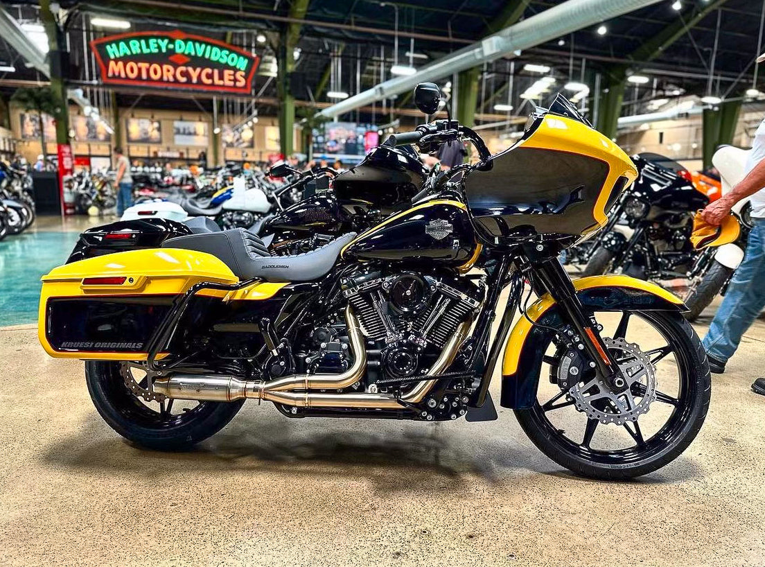 2017–2026 Harley M8 Bagger Full Exhaust System