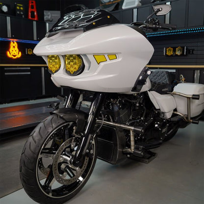 White Onyx Pearl Bezel for HOGWORKZ® Road Glide Performance Headlight '23.5+ goldtooth