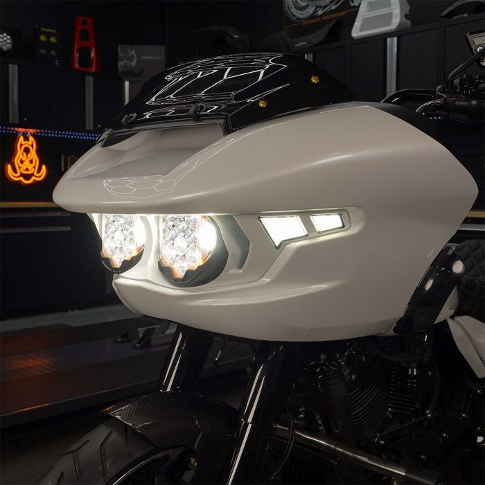 White Onyx Pearl Bezel for HOGWORKZ® Road Glide Performance Headlight '23.5+ silvertooth