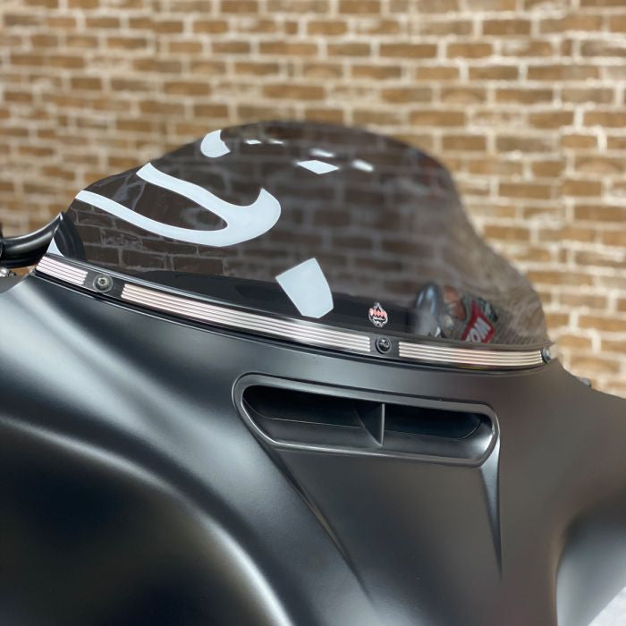 Harley® '14+ Touring Contrast Cut Billet Windshield Trim in Black on street glide