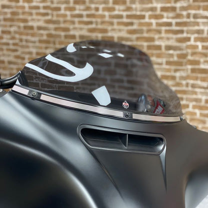 Harley® '14+ Touring Contrast Cut Billet Windshield Trim in Black on street glide