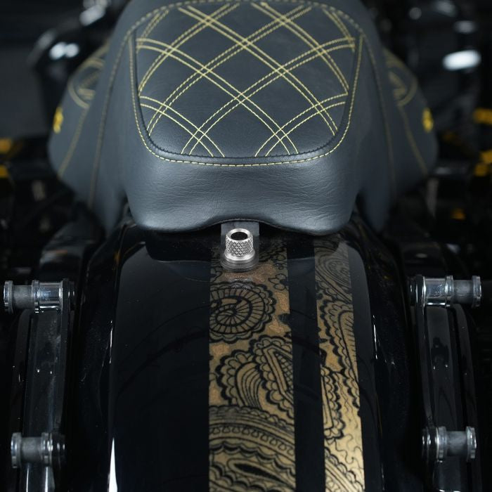 Chrome Carbon Fiber 1/4" Knurled Seat Bolt / Screw Kit for Harley-Davidson® from HOGWORKZ