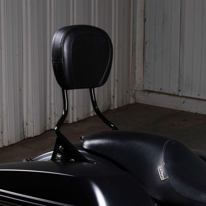 Detachable Harley-Davidson® Sissy Bar backrest on a Street Glide from HOGWORKZ®