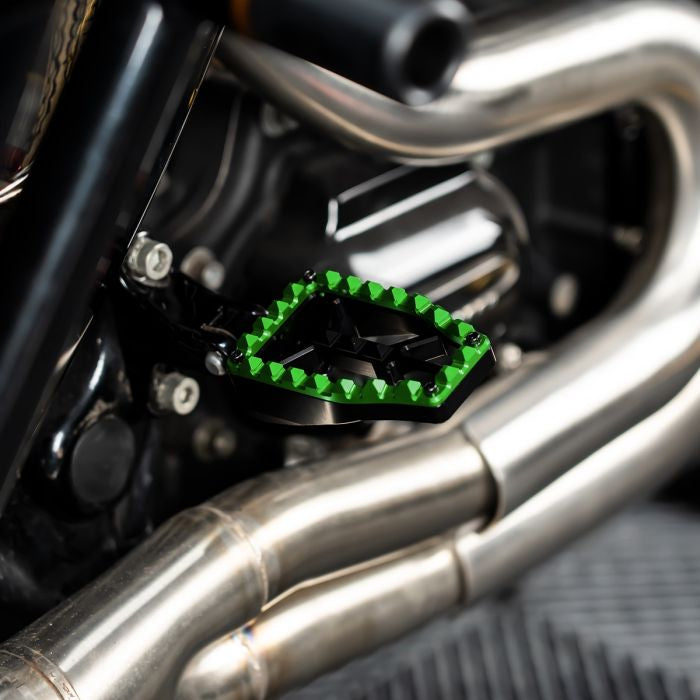 Custom Color HOGWORKZ® Performance MX Floorboard / Foot Control Kit for Harley® Touring '14-'26