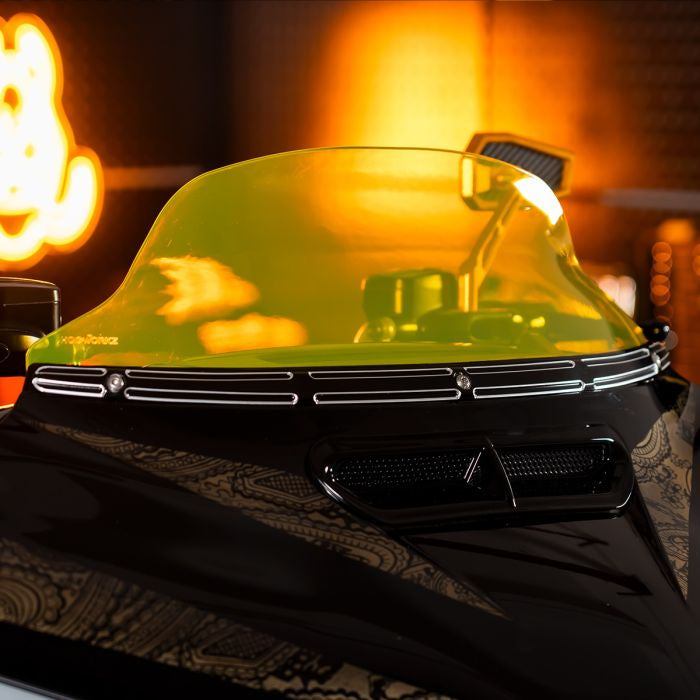 HOGWORKZ® flowz™ 7" Windshield for Harley® Touring  on street glide