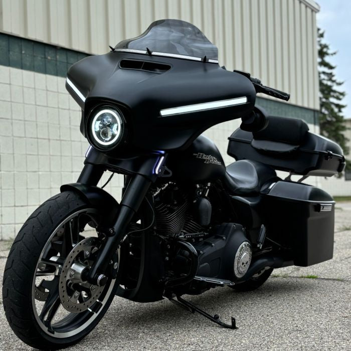 HOGWORKZ led outer fairing on Street Glide in denim black