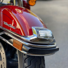 Harely front fender light in white